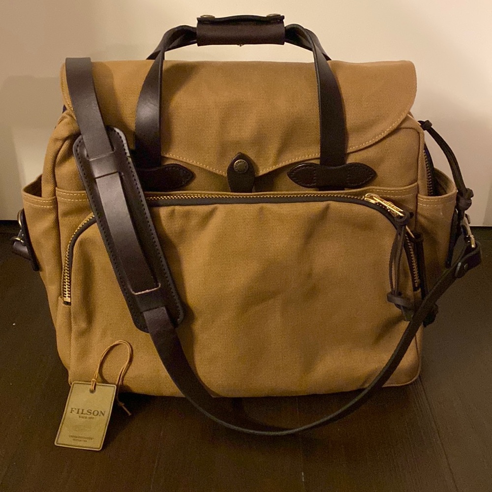 Filson Padded Computer Bag - color Tan